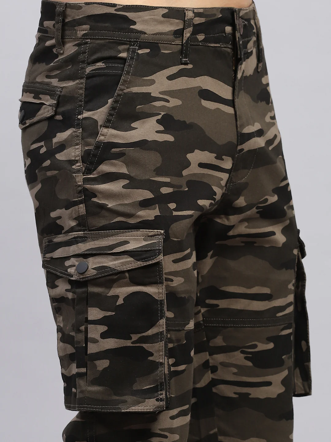 Men Olive Printed Cargo Cargo - Image 6