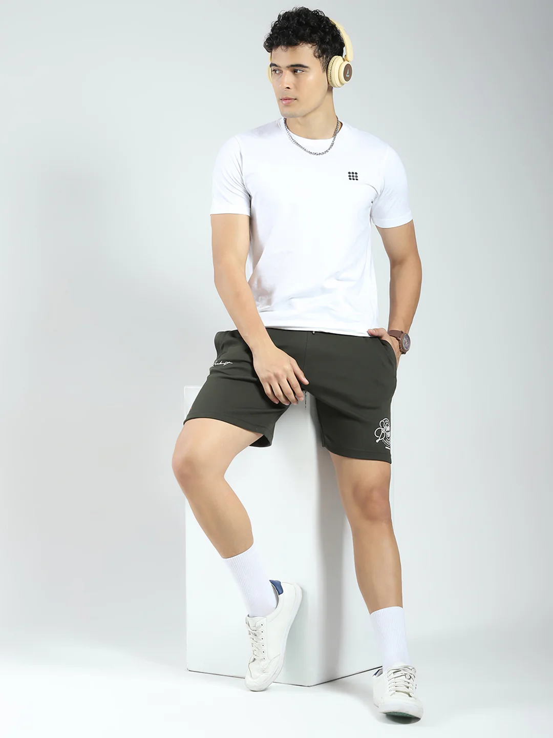 Rock.it Men Olive Printed Regular Fit Shorts - Image 2