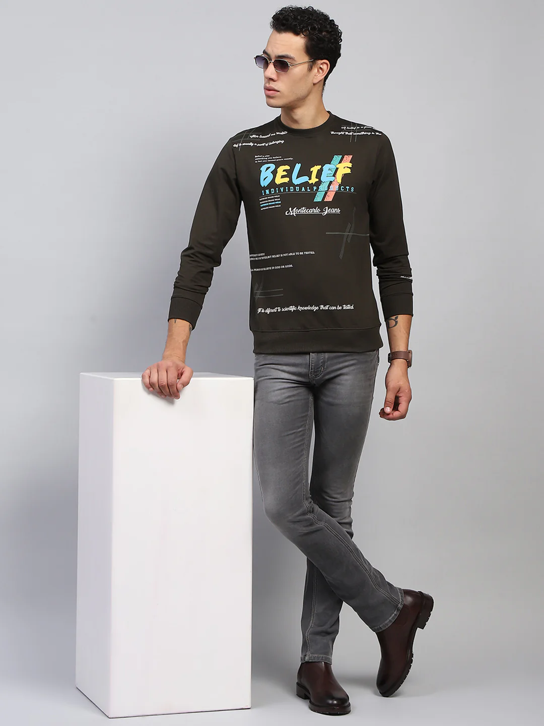 Men Olive Printed Round Neck Full Sleeve Winter T-Shirt - Image 2