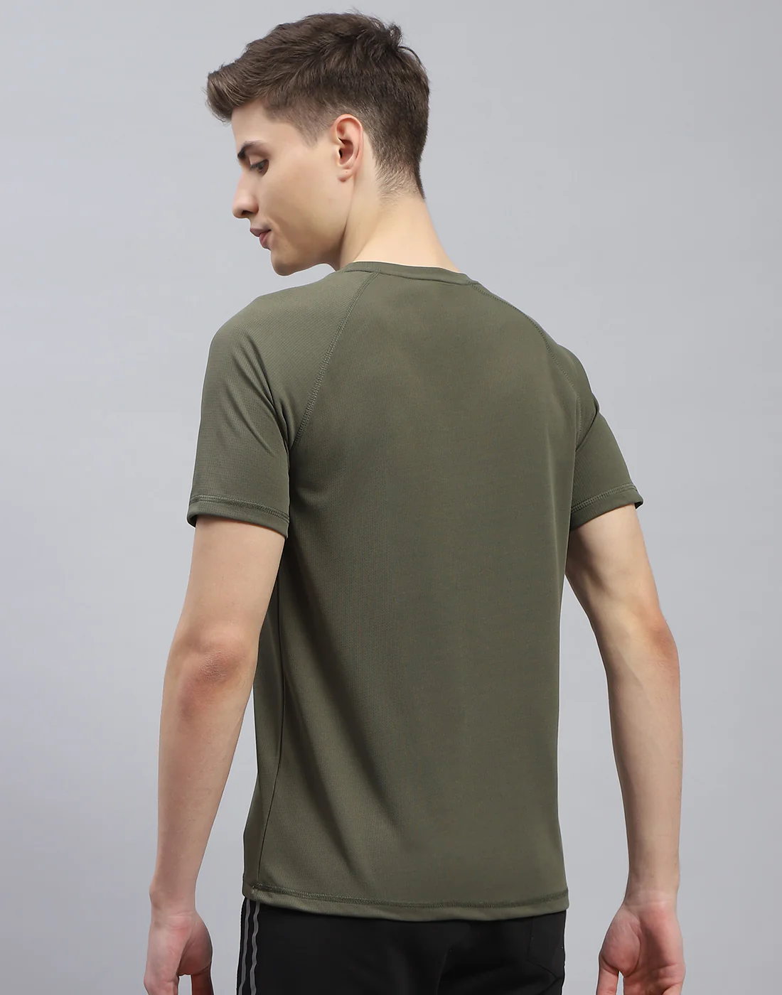 Men Olive Printed Round Neck Half Sleeve T-Shirt - Image 5