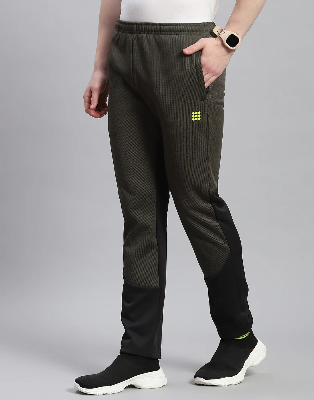 Rock.it Men Olive Self Design Regular Fit Winter Lower - Image 3