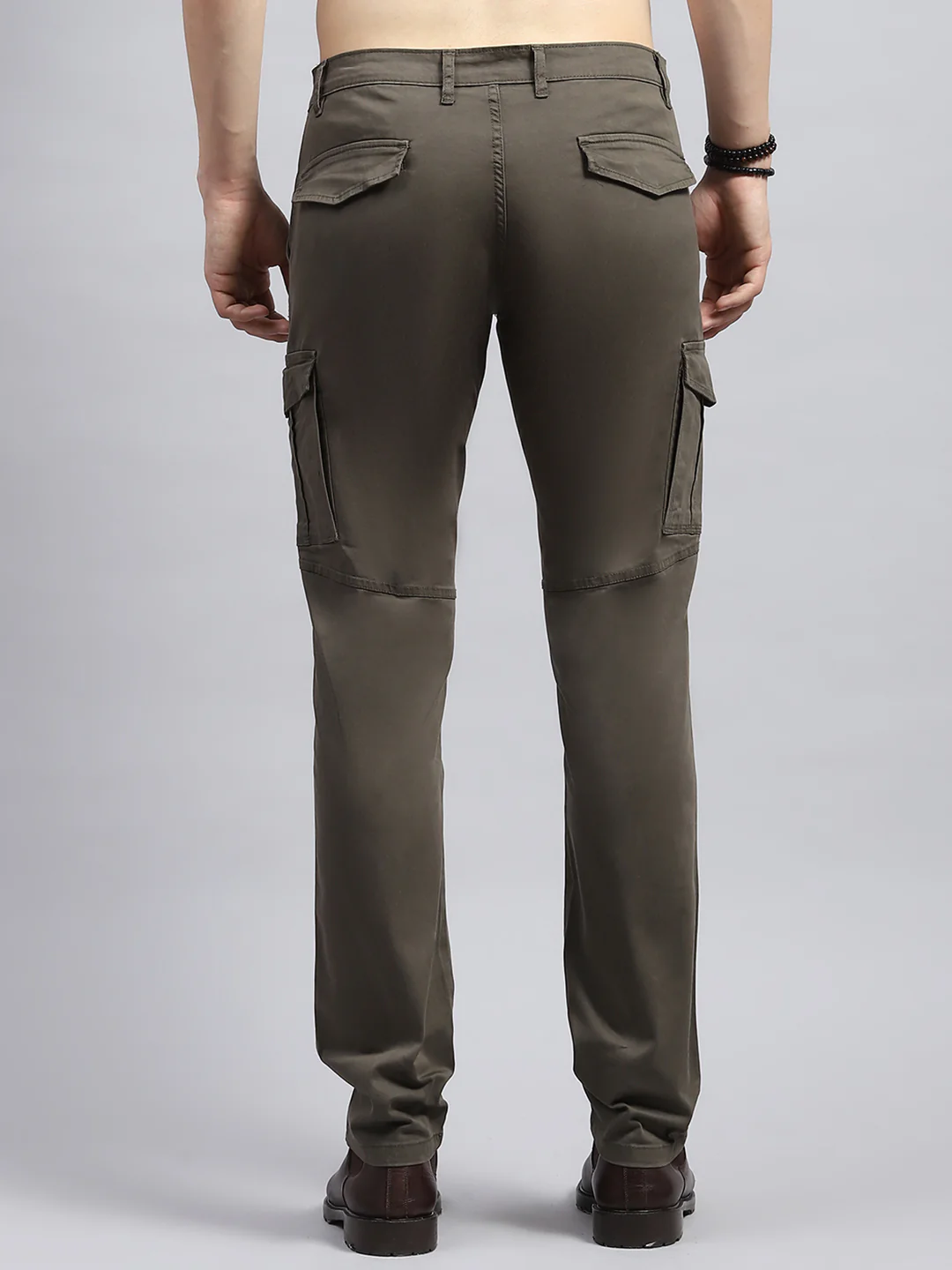 Men Olive Solid Cargo Cargo - Image 5