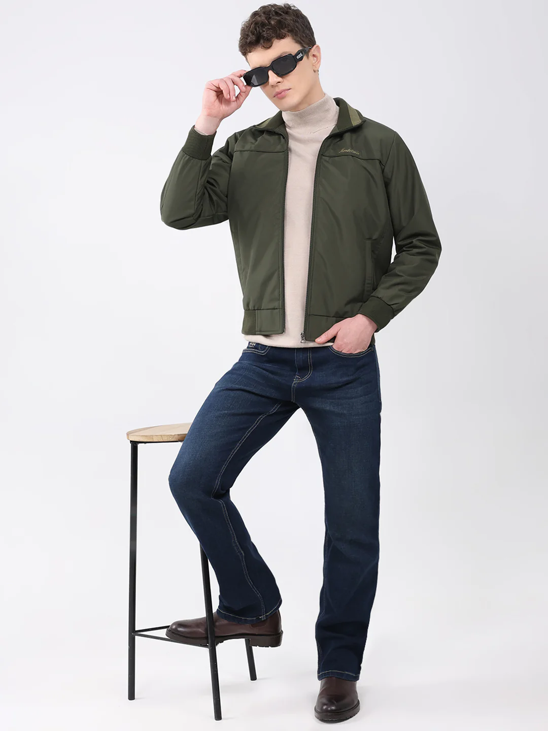 Men Olive Solid Collar Full Sleeve Jacket - Image 2