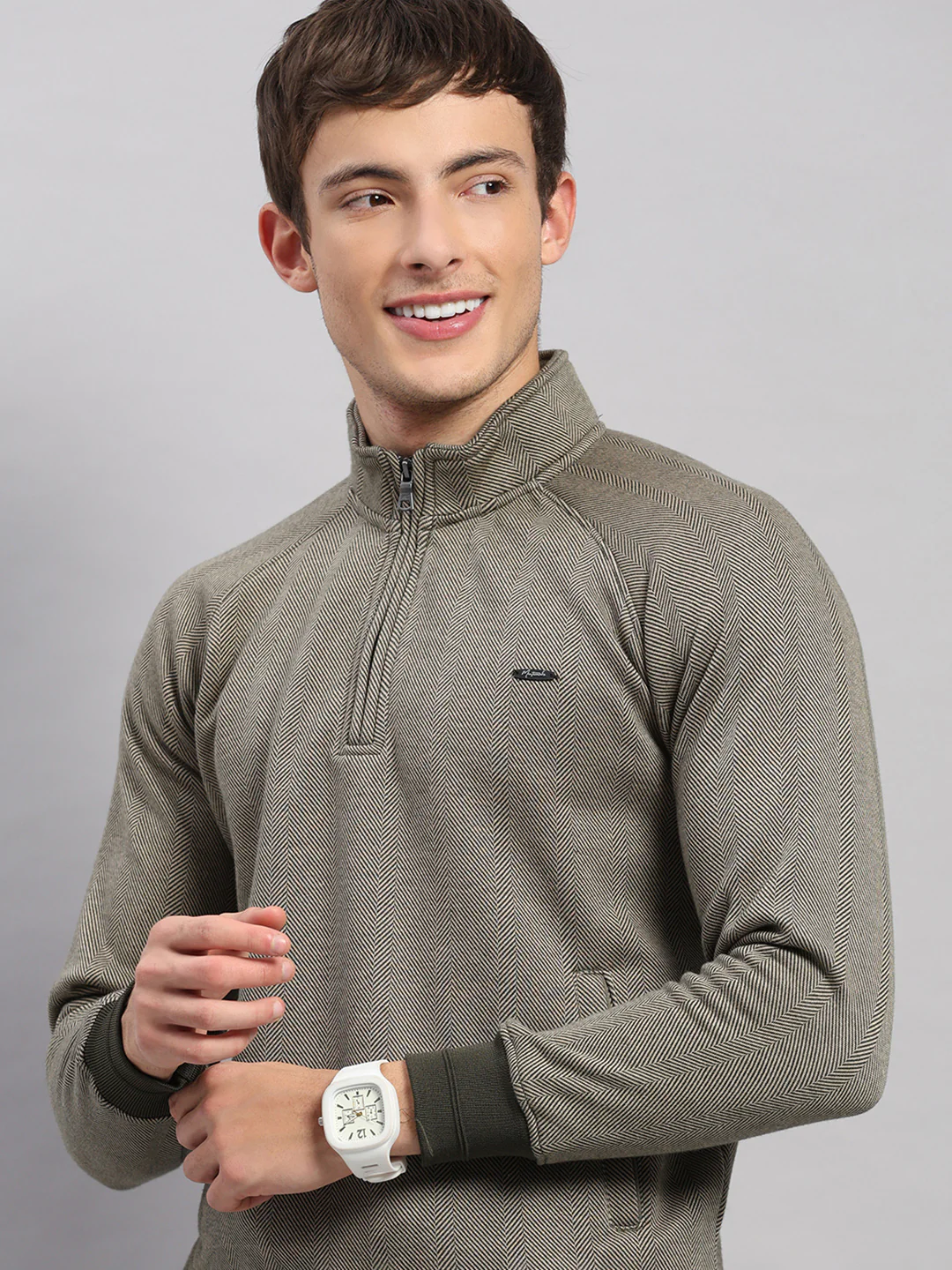 Men Olive Solid Collar Full Sleeve Sweatshirt - Image 6