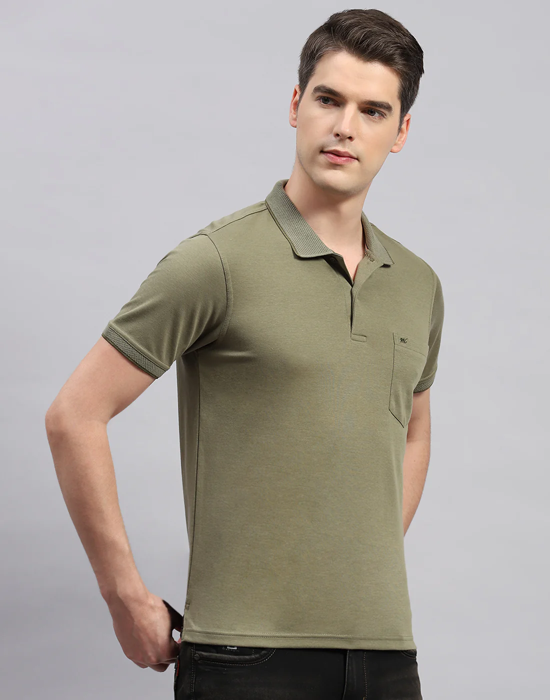 Men Olive Solid Collar Neck Half Sleeve T-Shirt - Image 4
