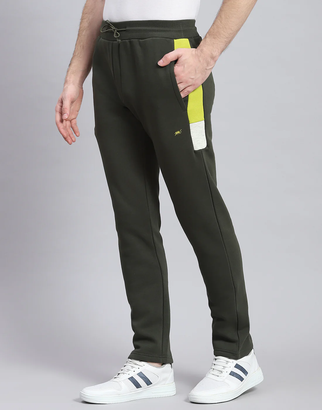 Men Olive Solid Hooded Full Sleeve Tracksuit - Image 7