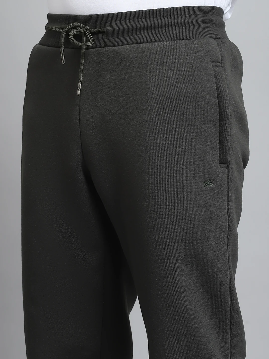 Men Olive Solid Hooded Full Sleeve Winter Tracksuit - Image 9