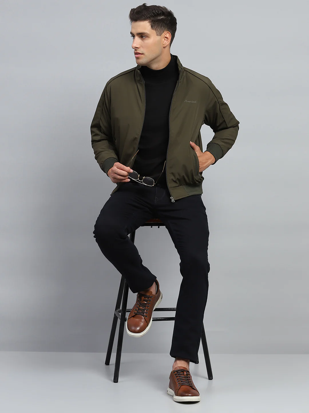 Men Olive Solid Mock Neck Full Sleeve Jacket - Image 2