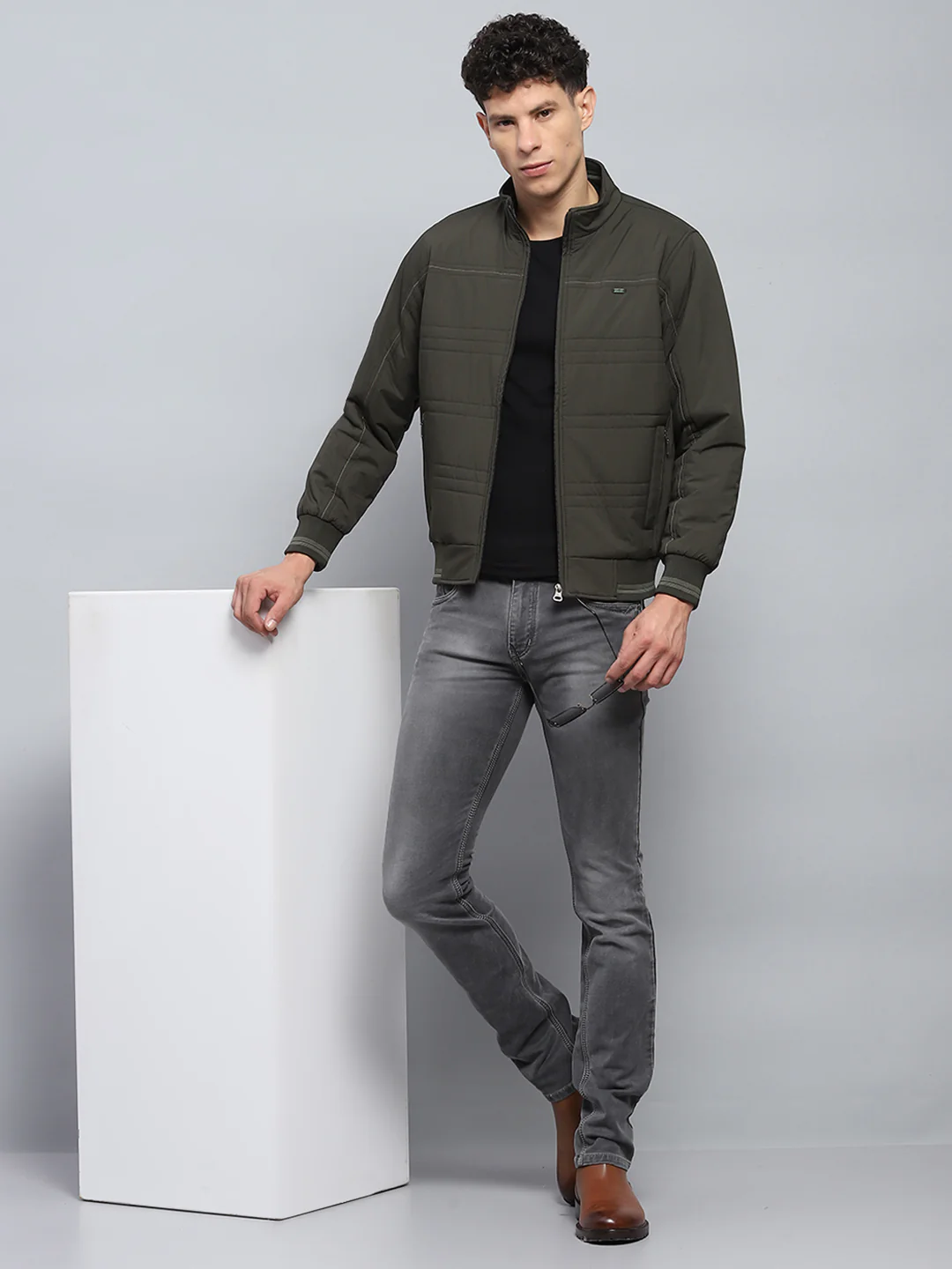 Men Olive Solid Mock Neck Full Sleeve Jacket - Image 2