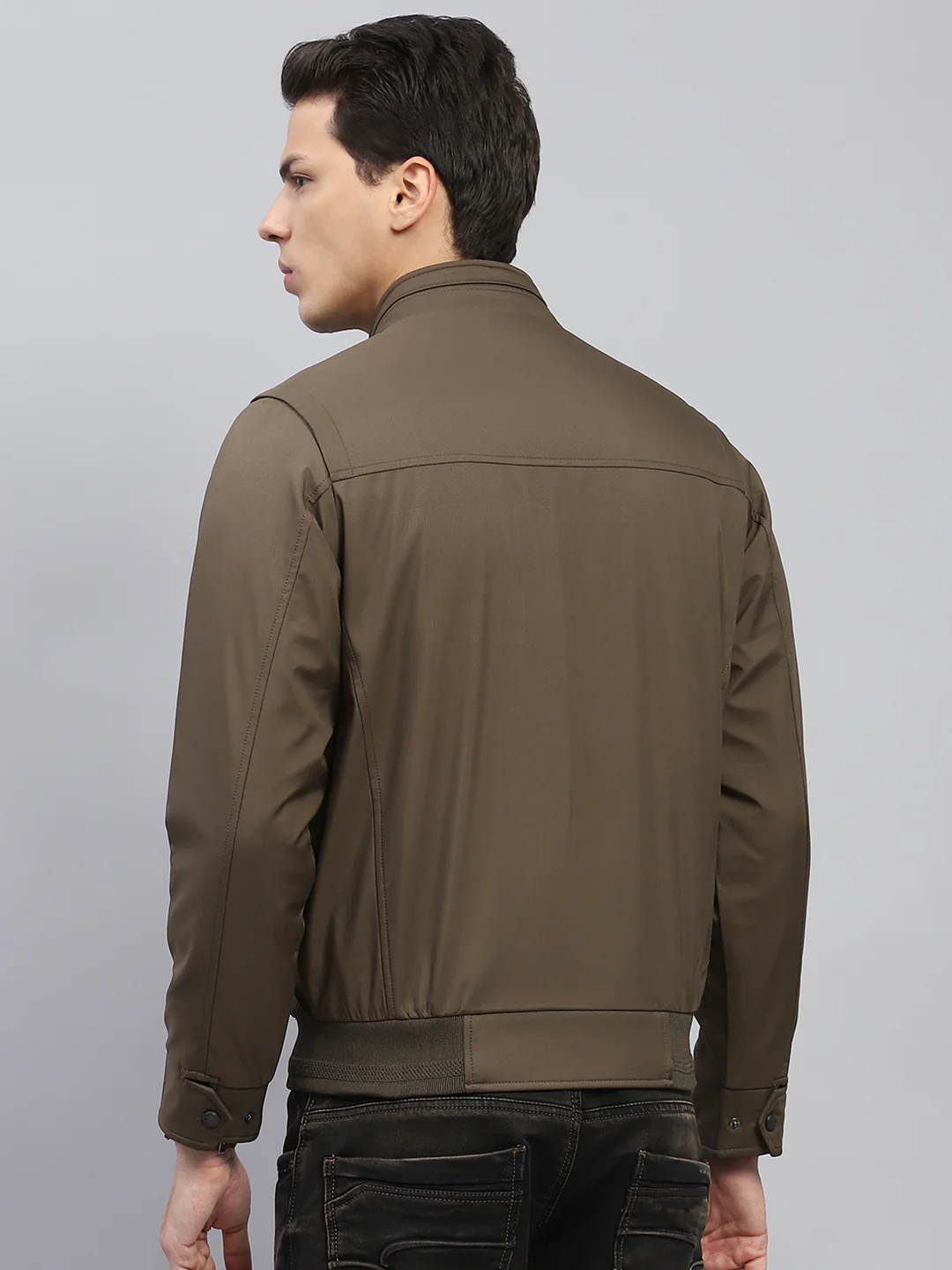 Men Olive Solid Mock Neck Full Sleeve Jacket - Image 5