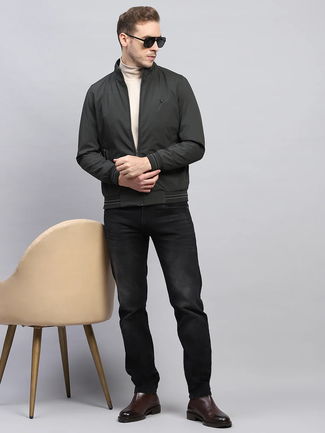 Men Olive Solid Mock Neck Full Sleeve Jacket - Image 2