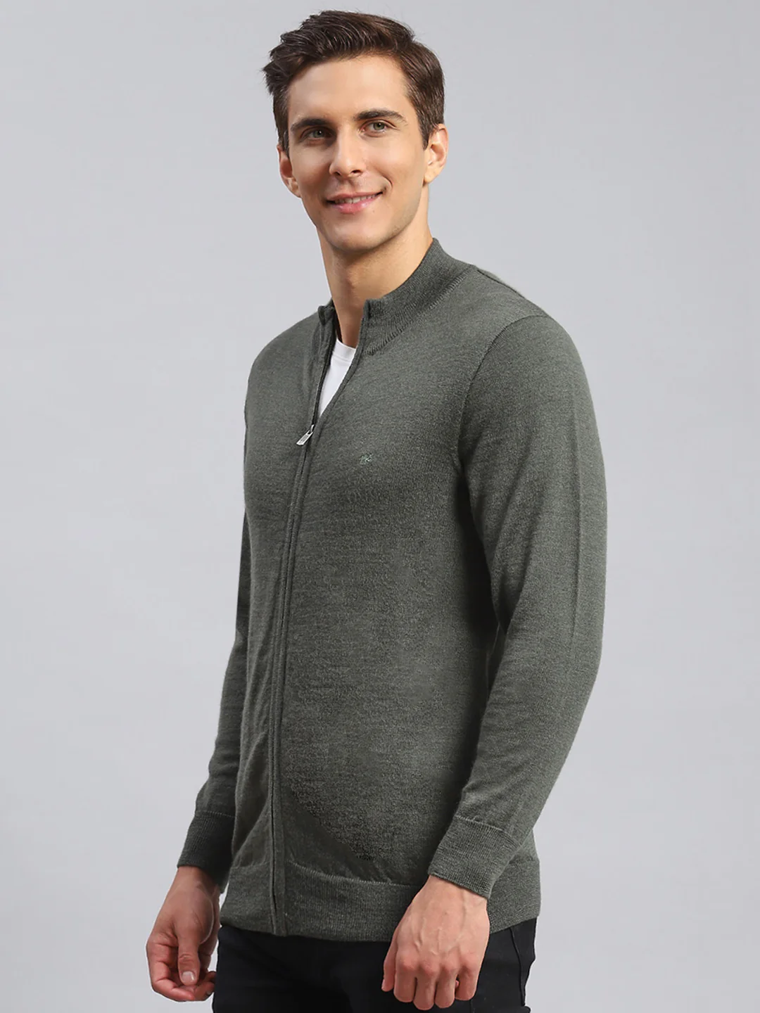 Men Olive Solid Pure wool Pullover - Image 4