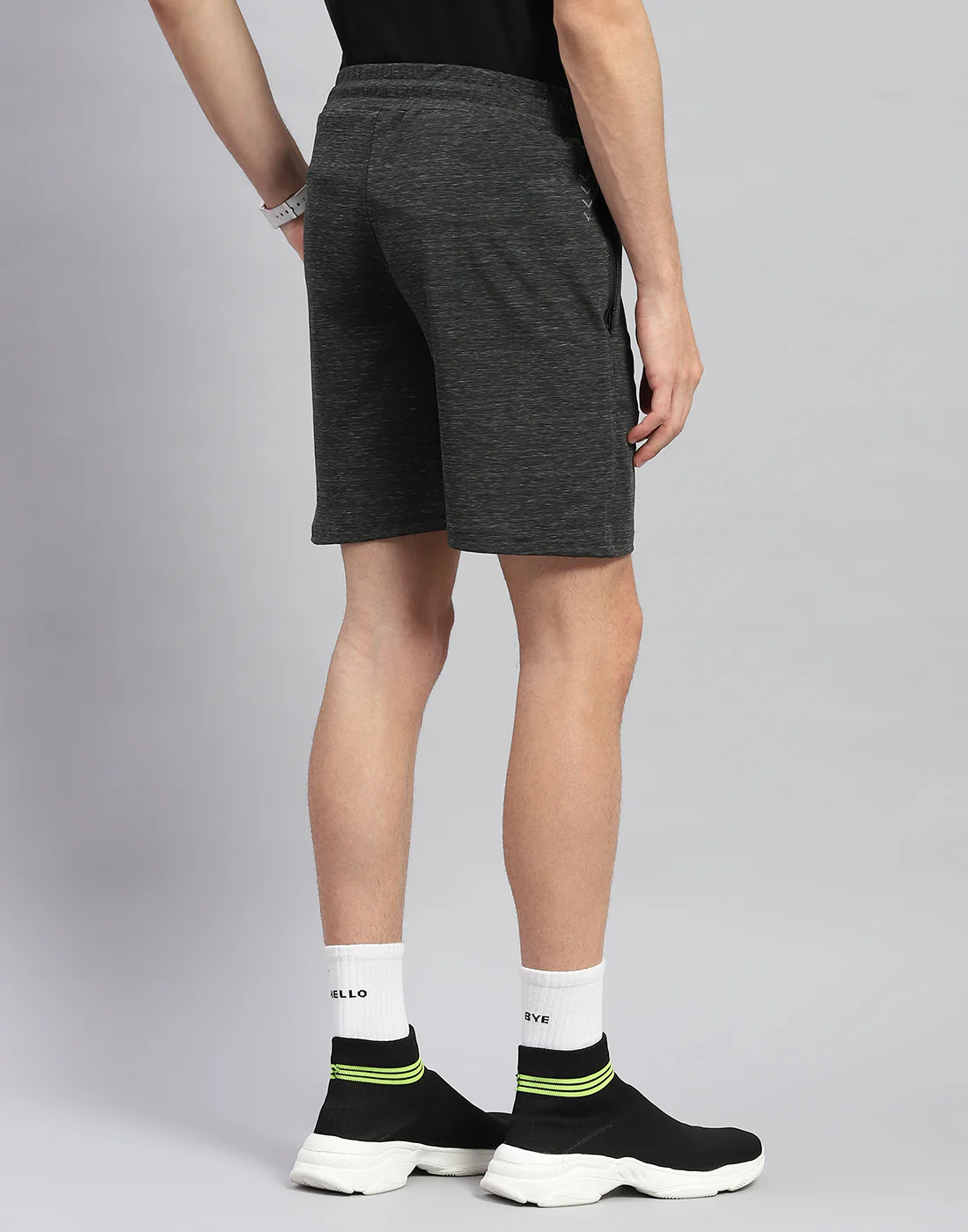 Men Olive Solid Regular Fit Bermuda - Image 5