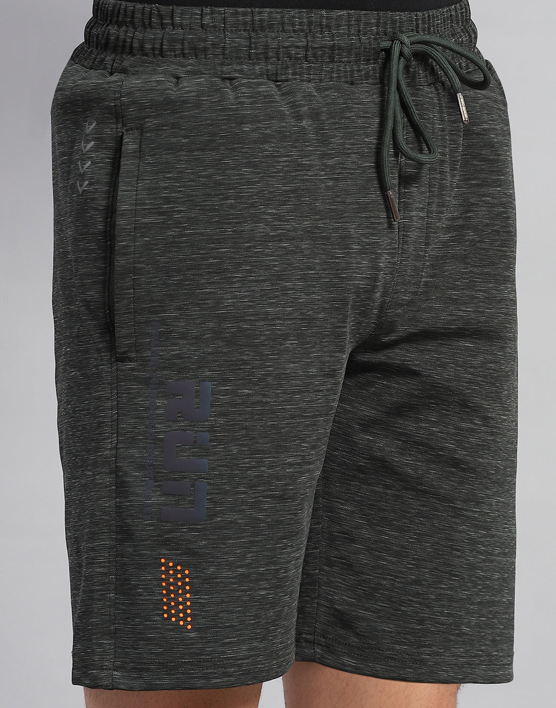 Men Olive Solid Regular Fit Bermuda - Image 6