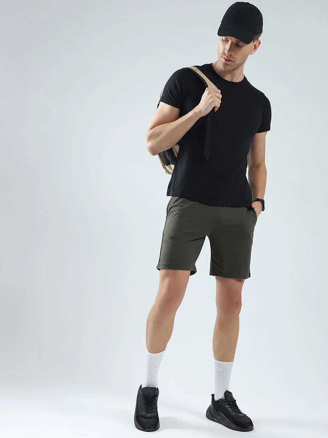 Men Olive Solid Regular Fit Bermuda - Image 2