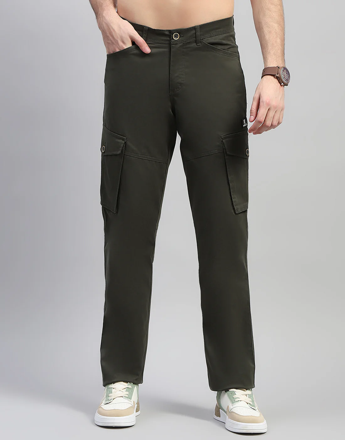 Rock.it Men Olive Solid Regular Fit Cargo - Image 3