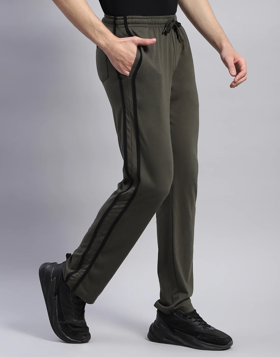 Men Olive Solid Regular Fit Lower - Image 5