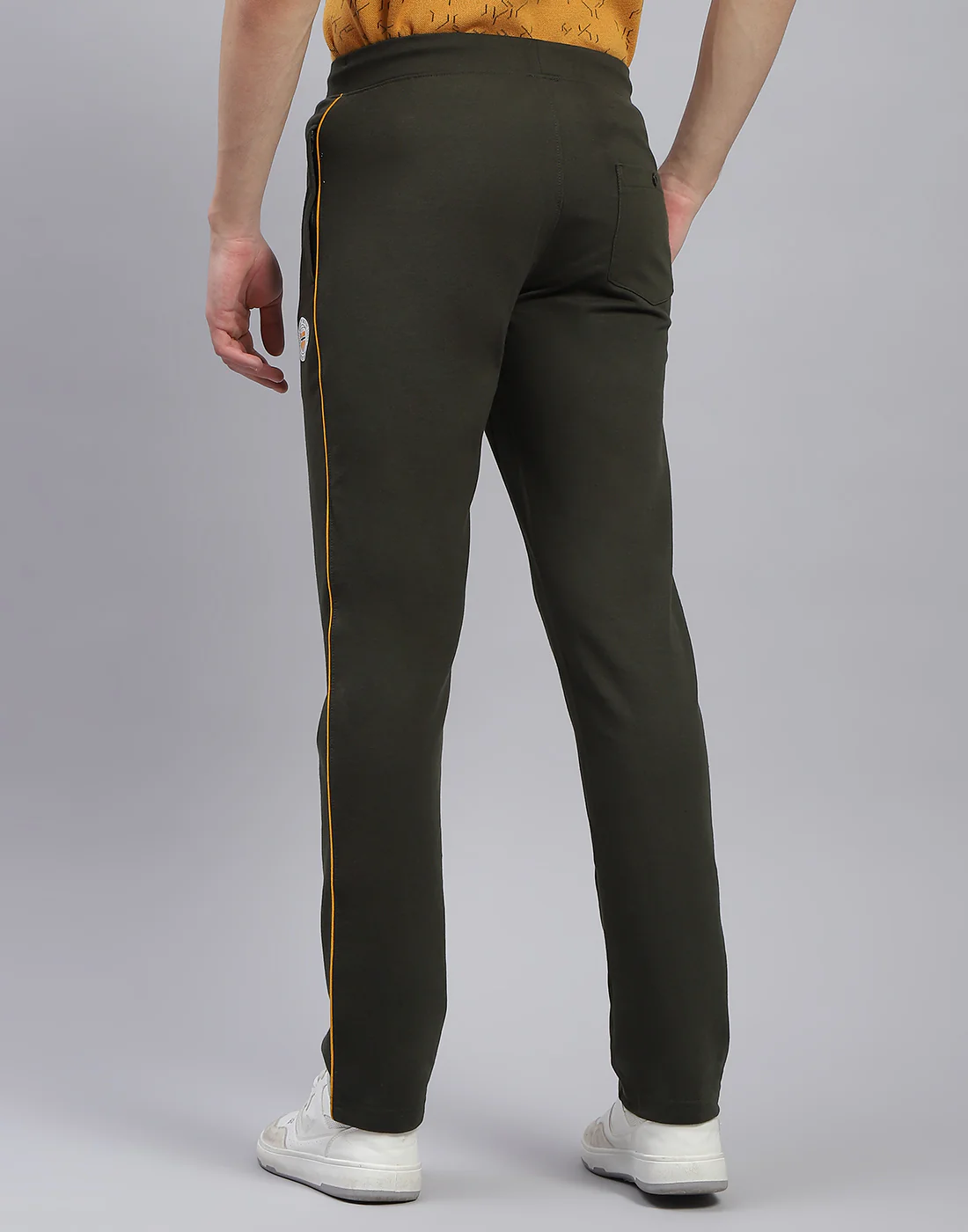 Men Olive Solid Regular Fit Lower - Image 5