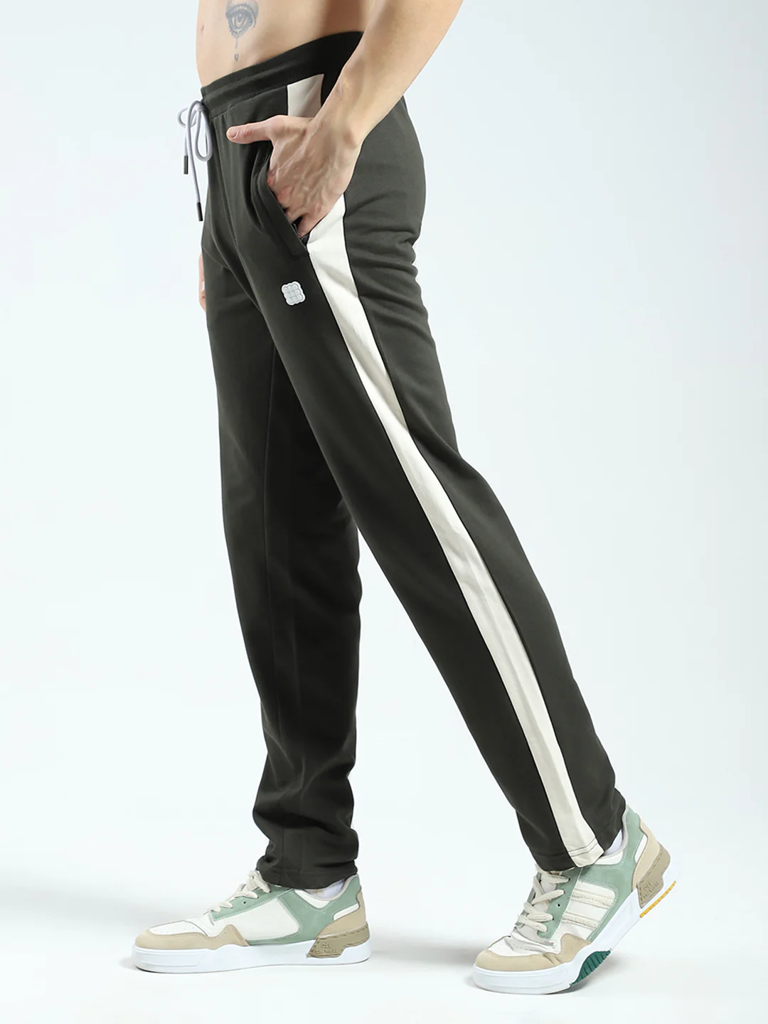 Rock.it Men Olive Solid Regular Fit Lower - Image 3