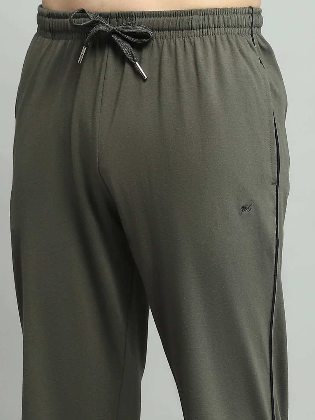Men Olive Solid Regular Fit Lower - Image 6