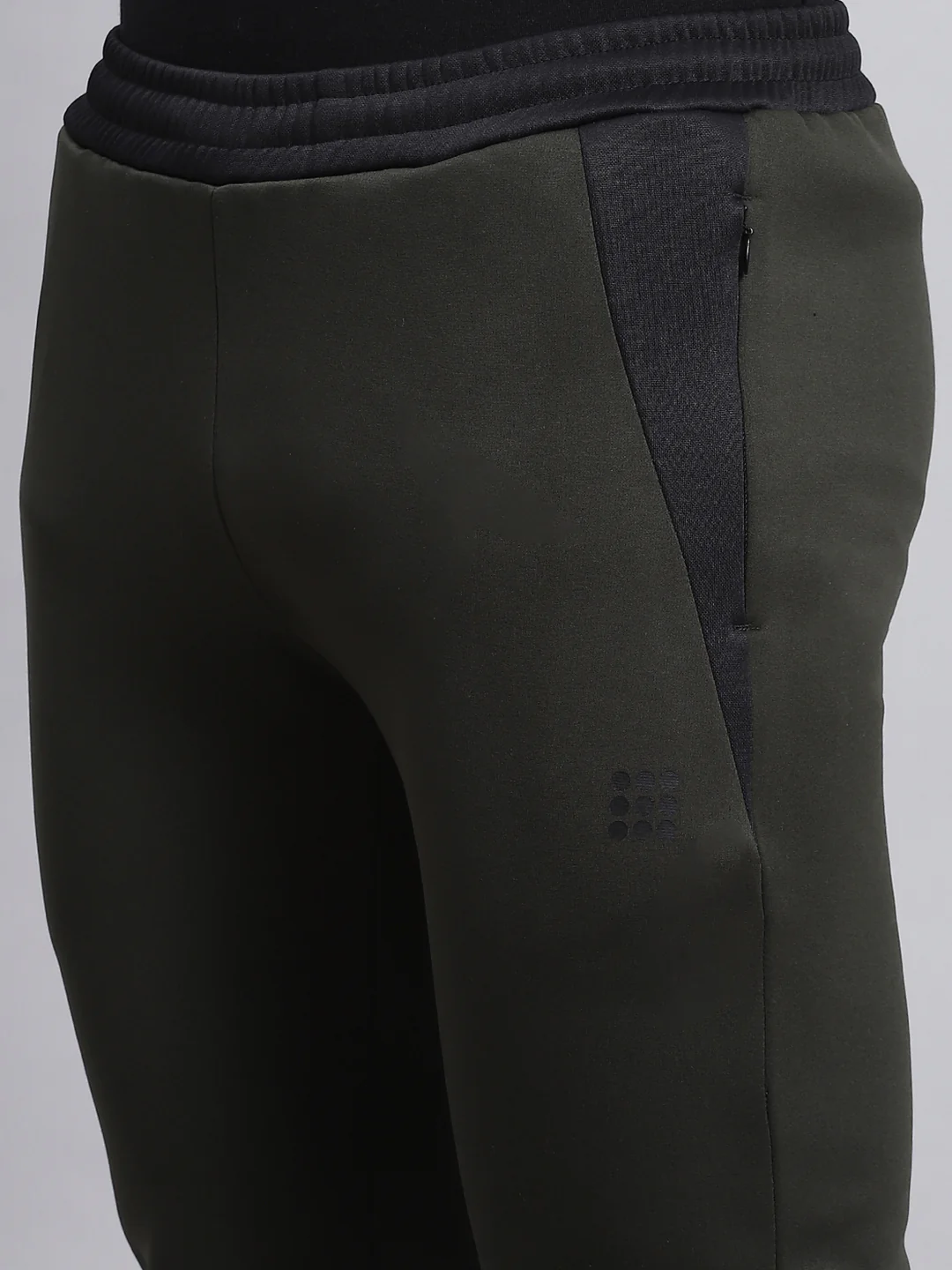 Rock.it Men Olive Solid Regular Fit Winter Lowers - Image 6