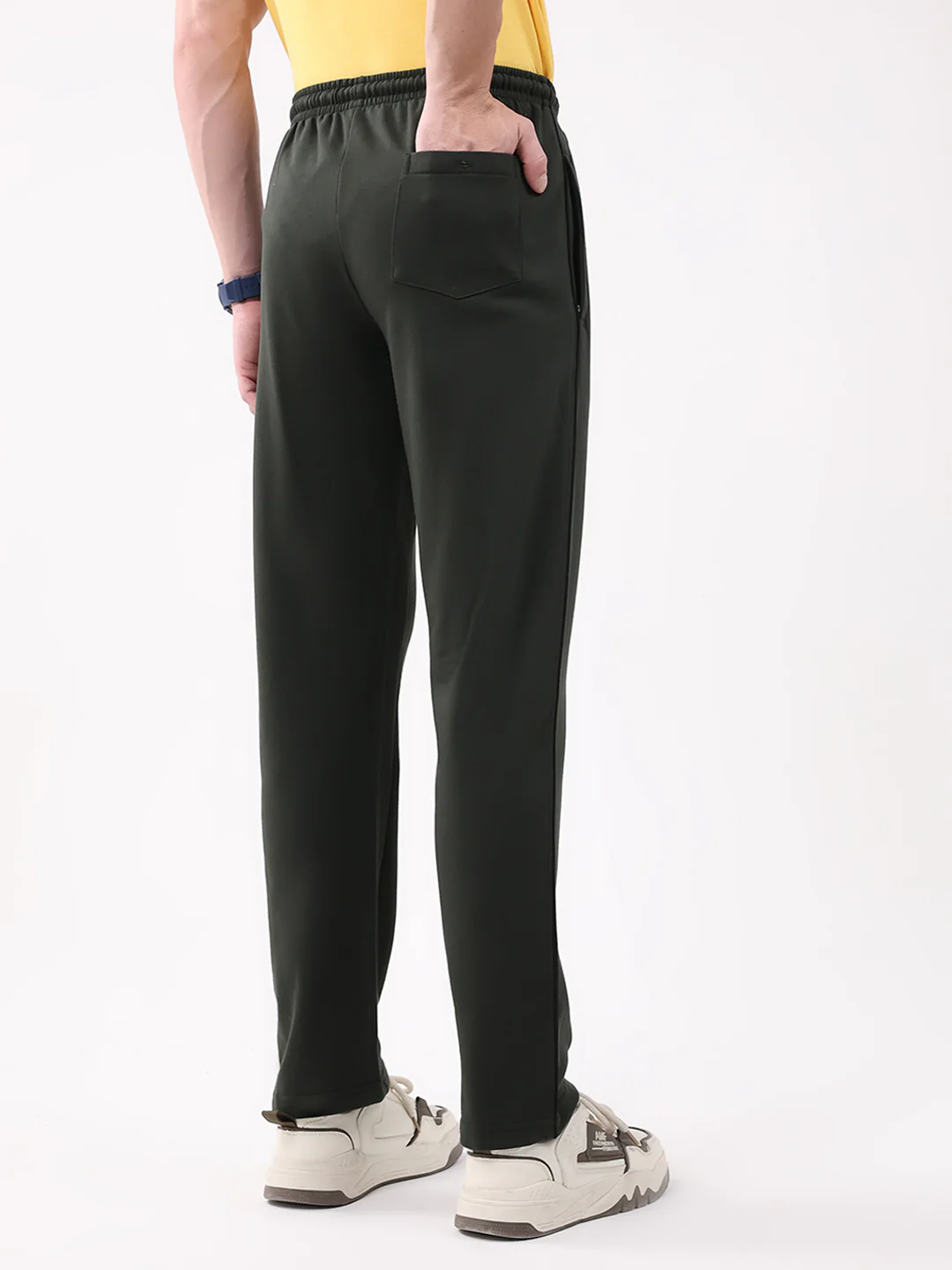Men Olive Solid Regular Fit Winter Lower - Image 5
