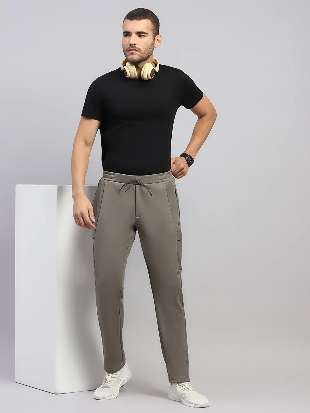 Men Olive Solid Regular Fit Winter Lower - Image 2