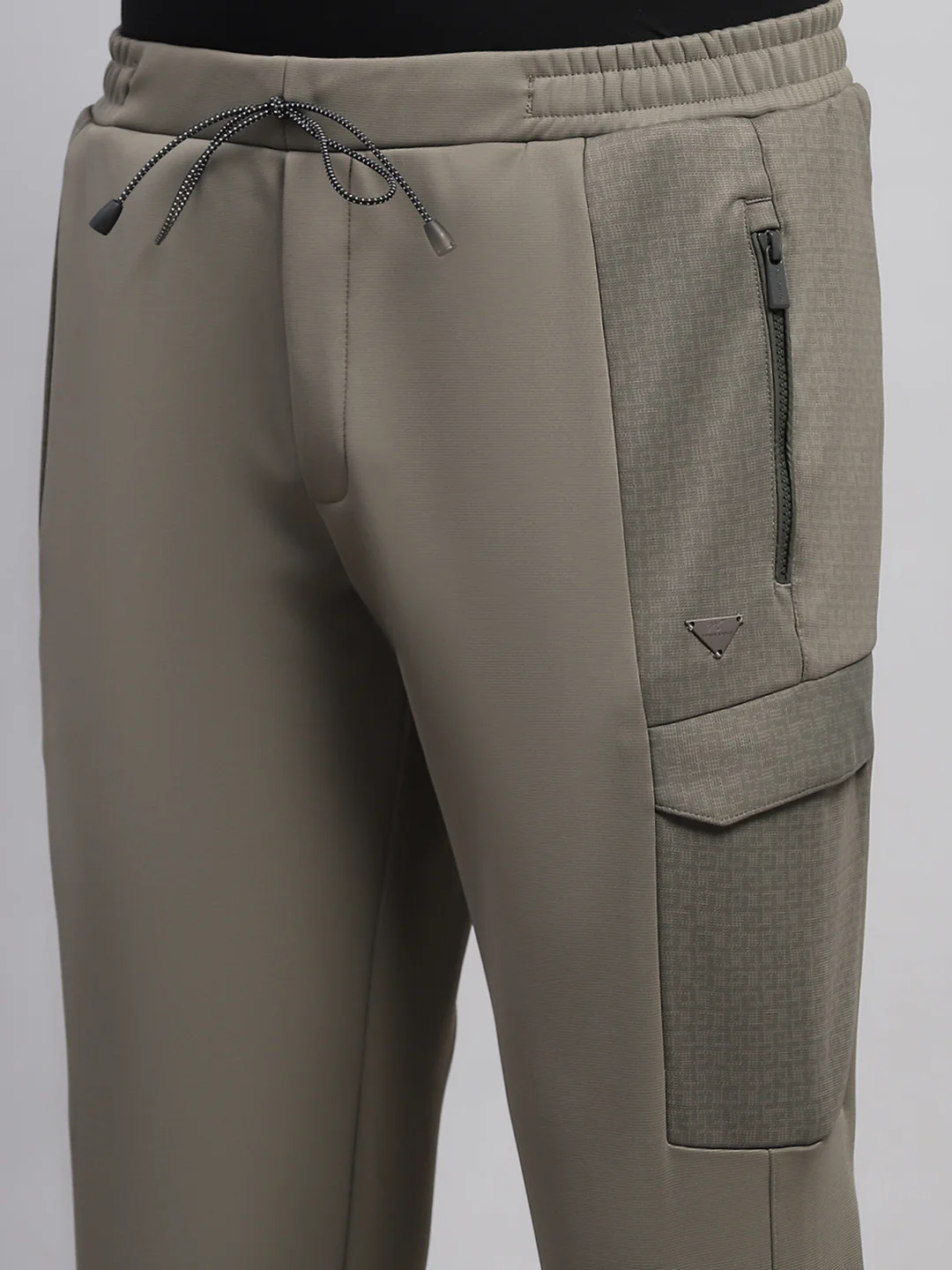 Men Olive Solid Regular Fit Winter Lower - Image 6