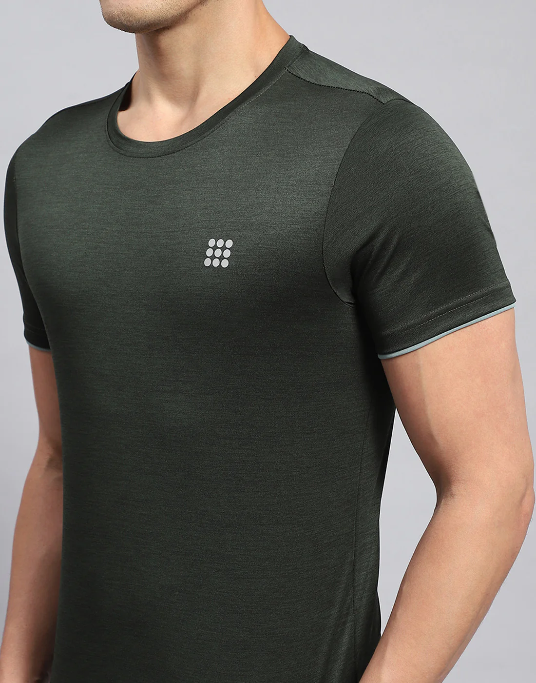 Rock.it Men Olive Solid Round Neck Half Sleeve Short - Image 6