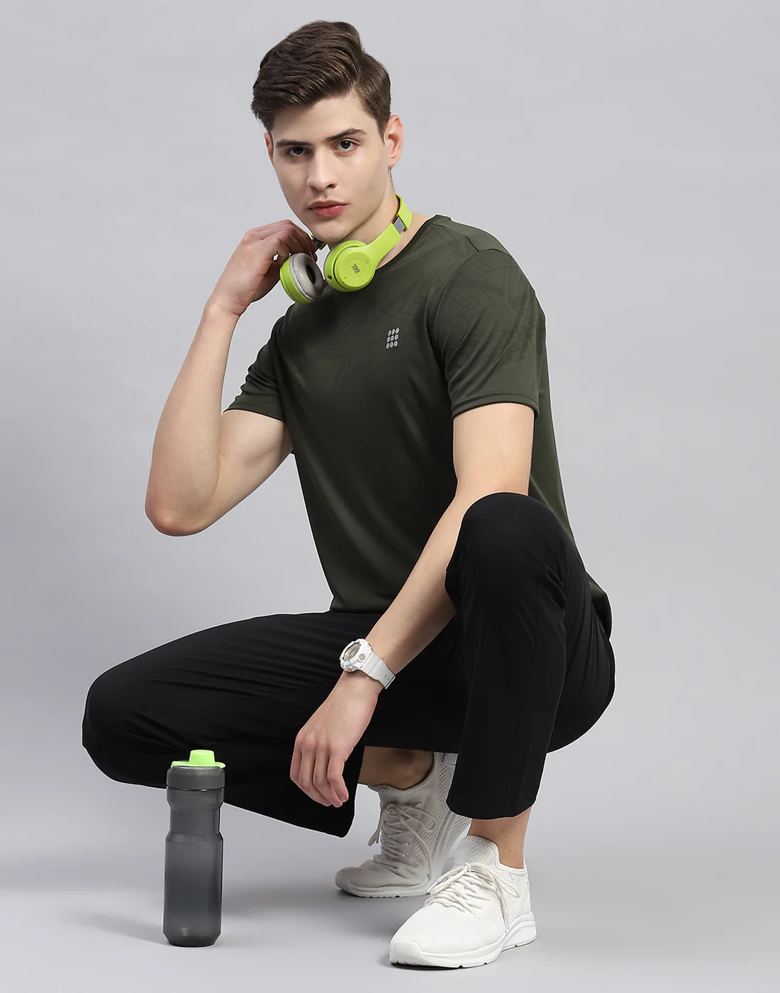 Rock.it Men Olive Solid Round Neck Half Sleeve T-Shirt - Image 2
