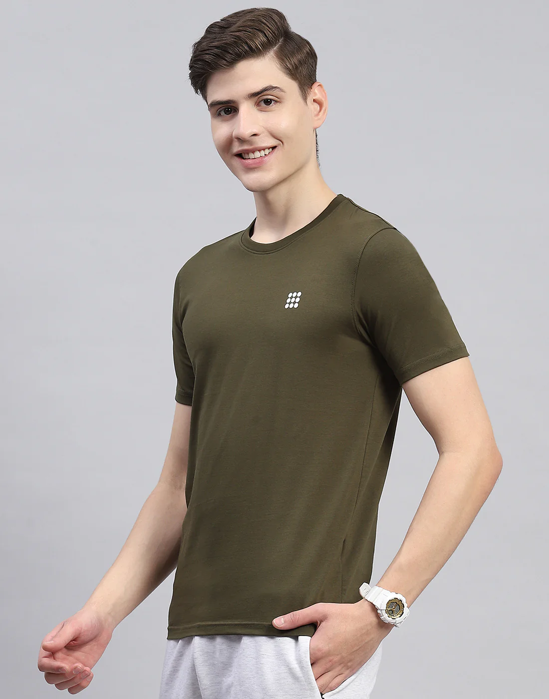Rock.it Men Olive Solid Round Neck Half Sleeve T-Shirt - Image 3