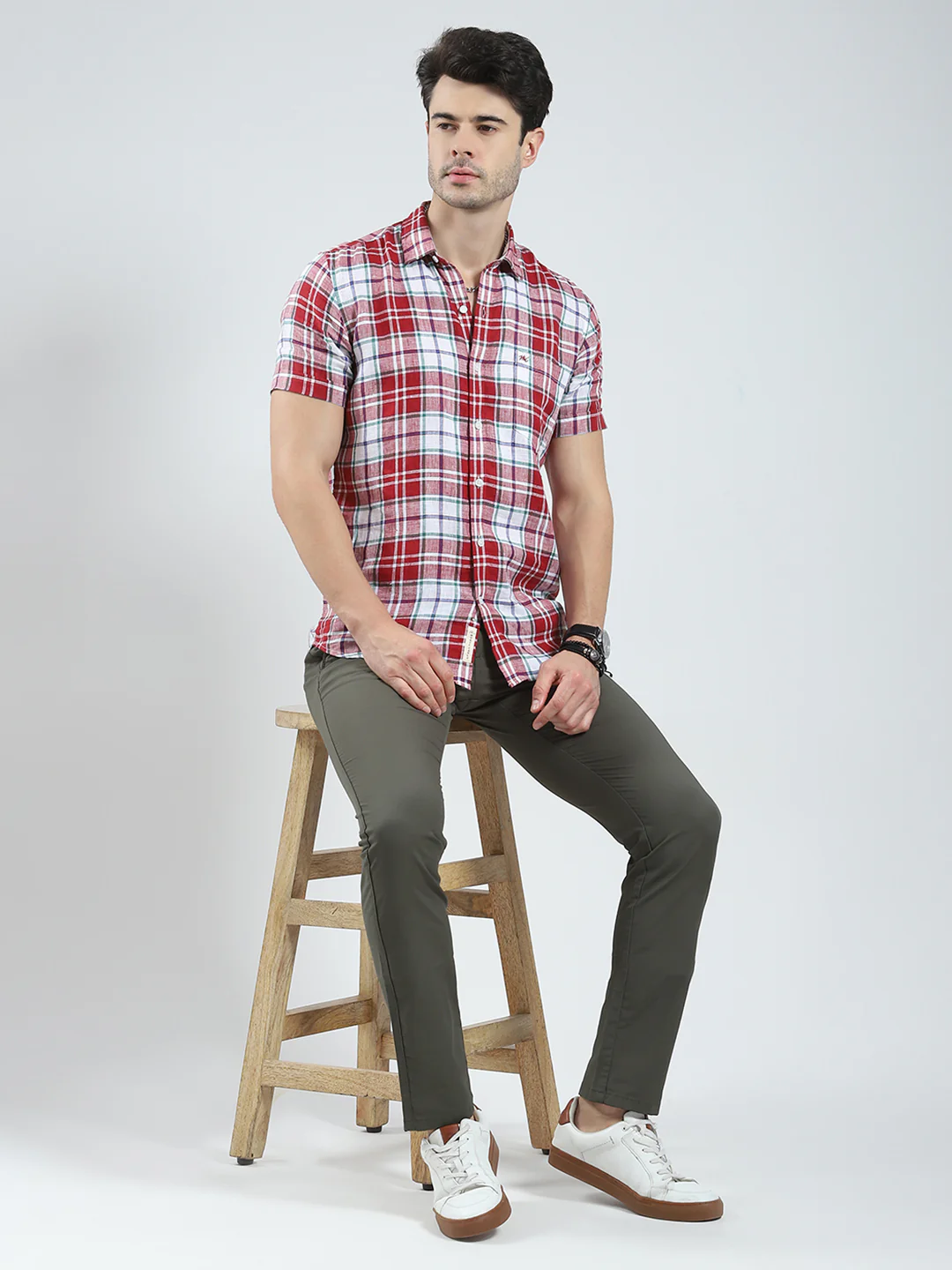 Men Olive Solid Slim Fit Trouser - Image 2