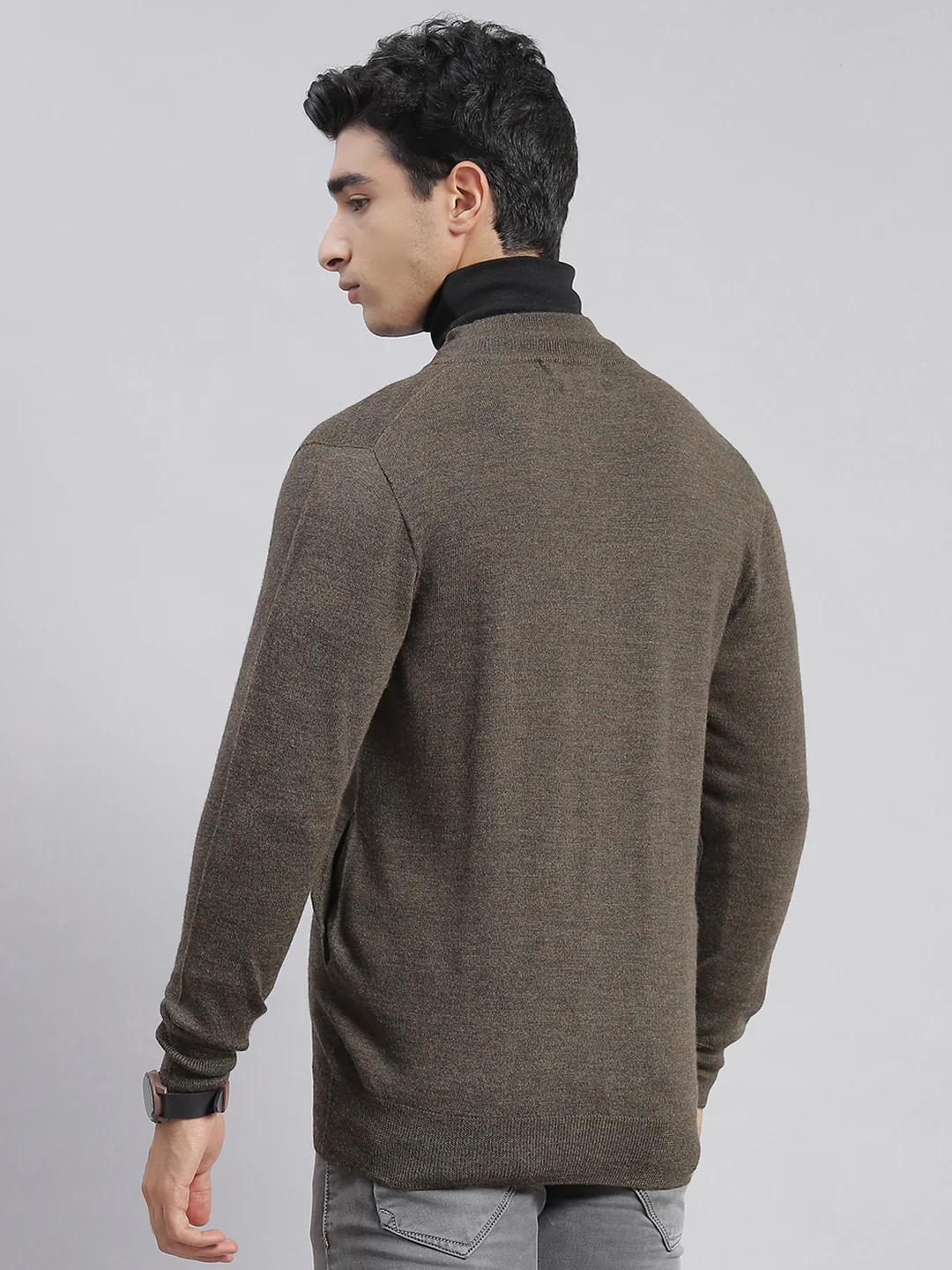Men Olive Solid Stand Collar Full Sleeve Sweaters/Pullovers - Image 5