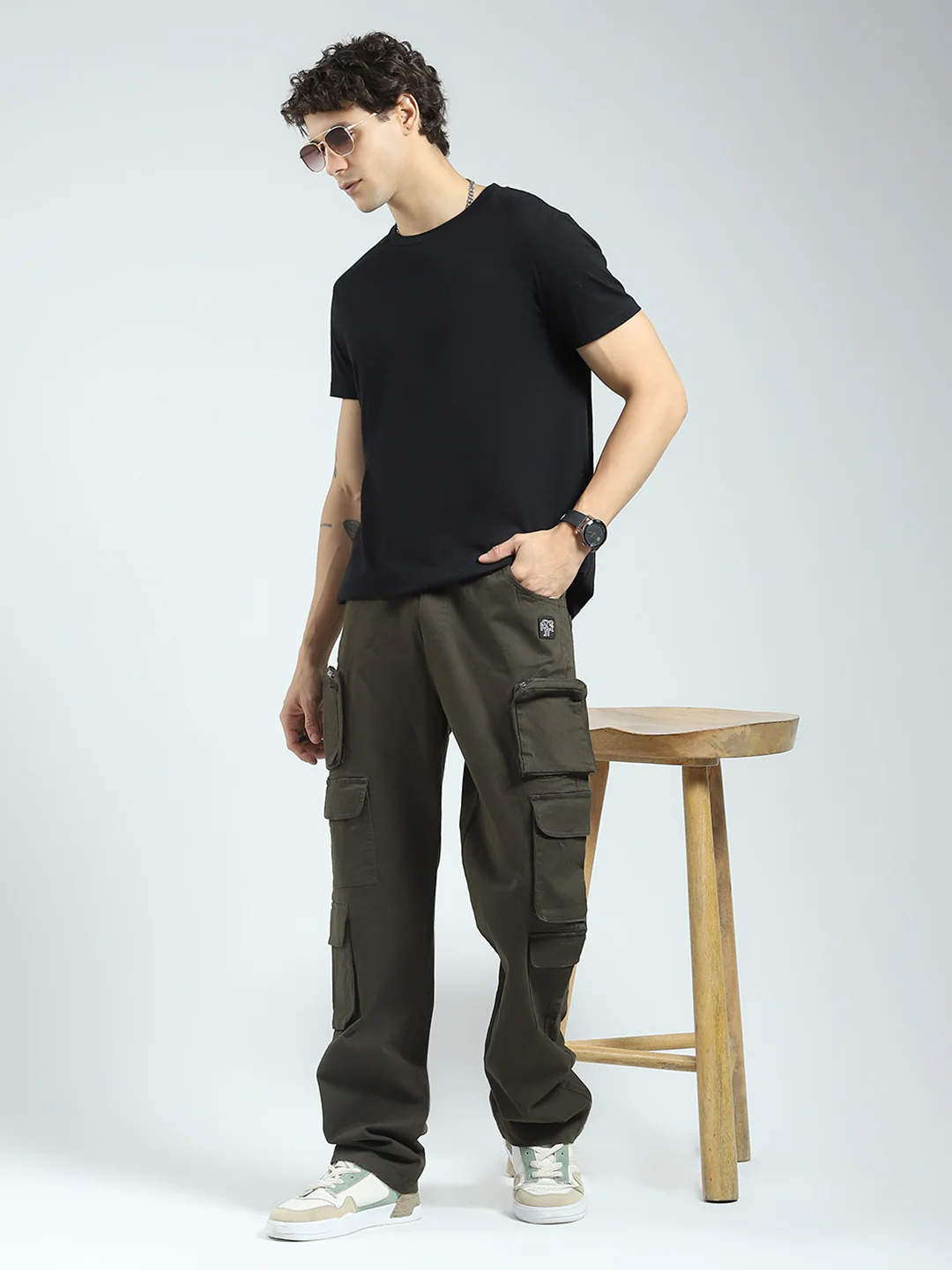 Rock.it Men Olive Solid Straight Fit Cargo - Image 2