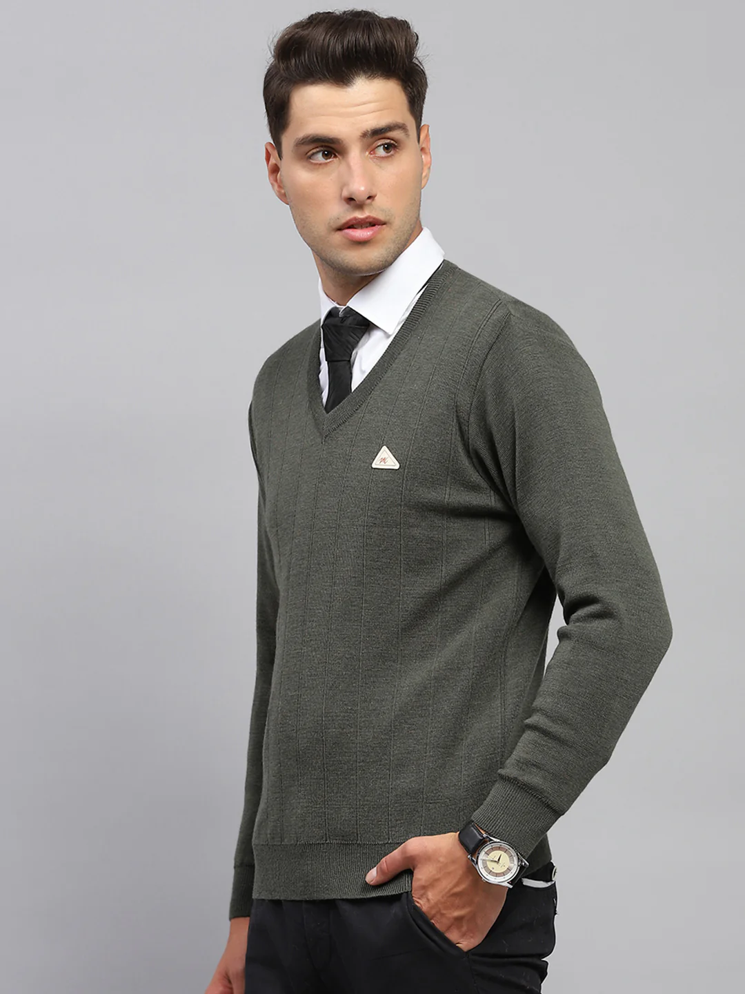 Men Olive Solid V Neck Full Sleeve Pullover - Image 3