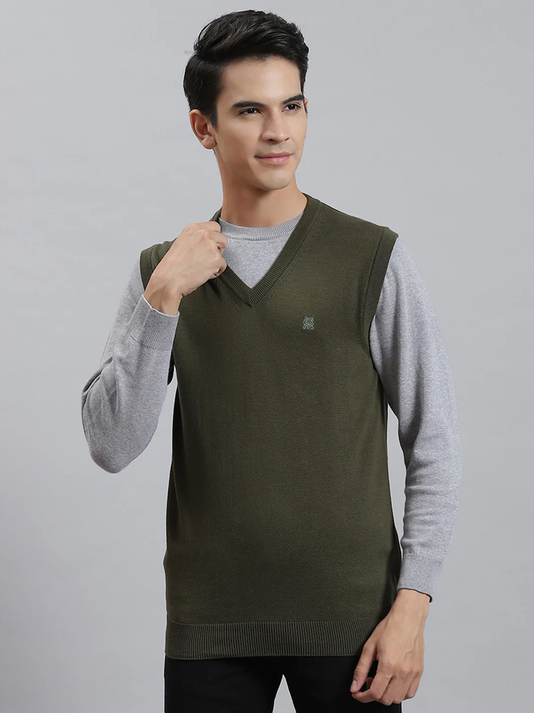 Men Olive Solid V Neck Sleeveless Sweaters/Pullovers - Image 2