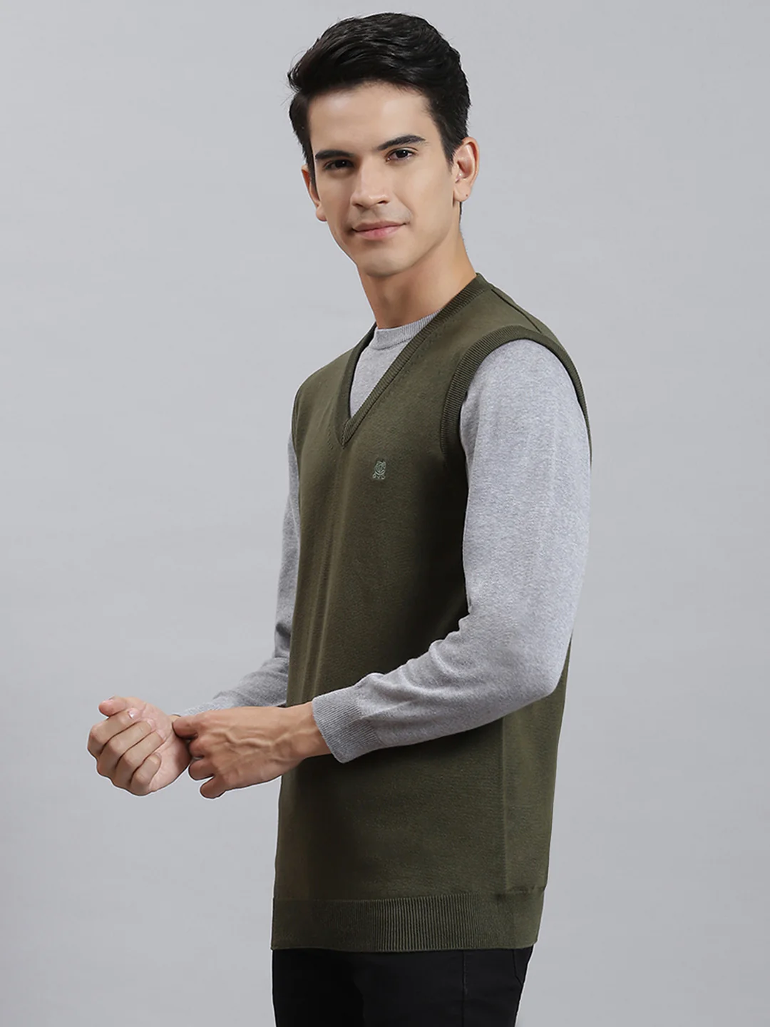 Men Olive Solid V Neck Sleeveless Sweaters/Pullovers - Image 3