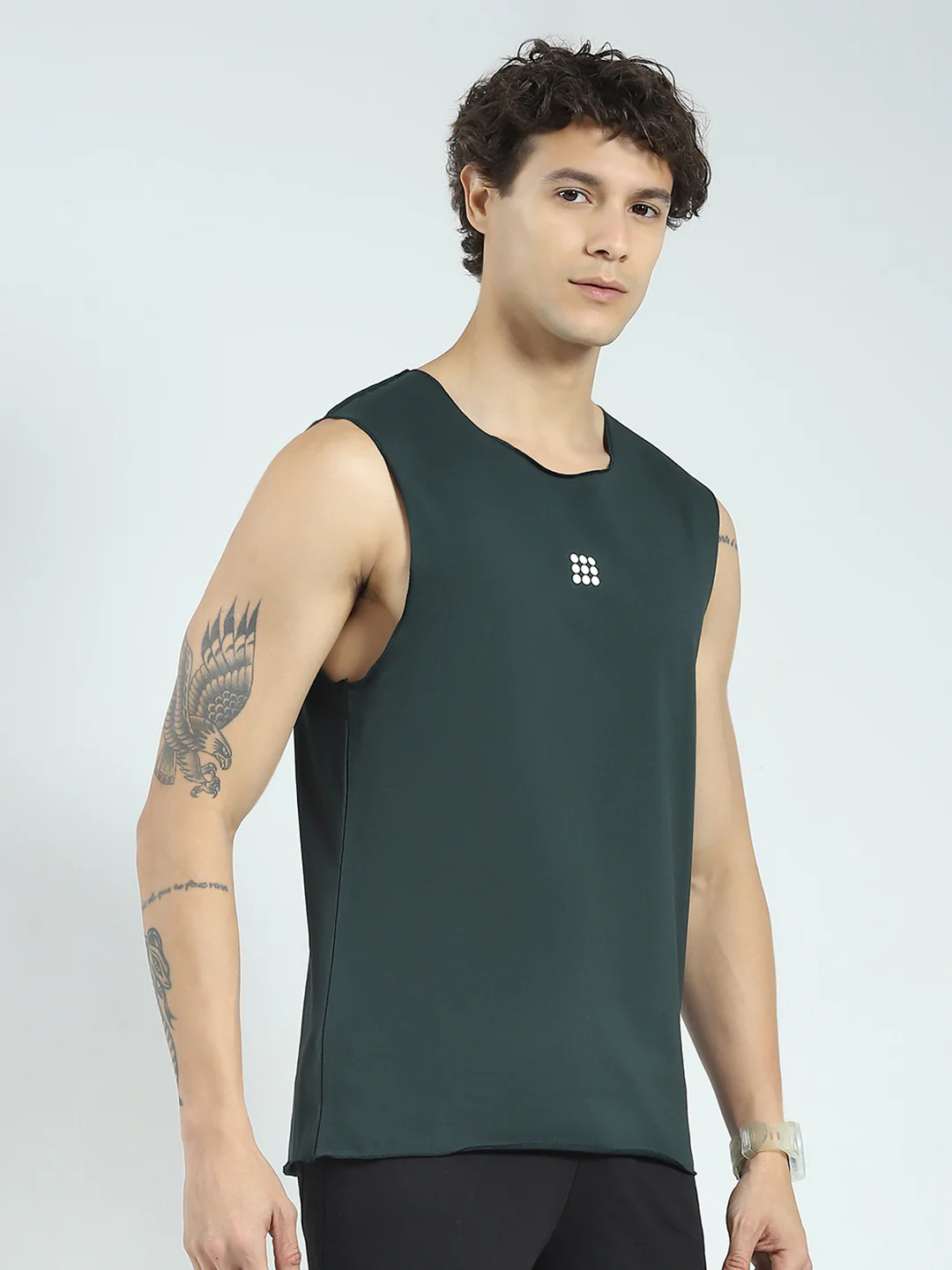 Rock.it Men Olive Solid Round Neck Sleeveless T-Shirt - Image 4