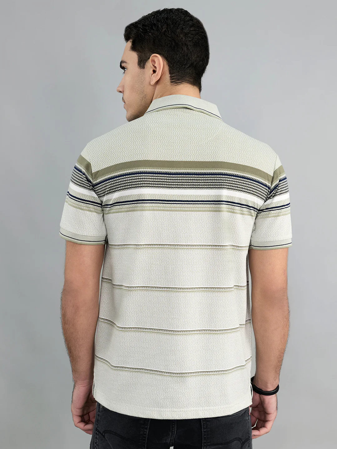 Men Olive Stripe Collar Half Sleeve T-Shirt - Image 4