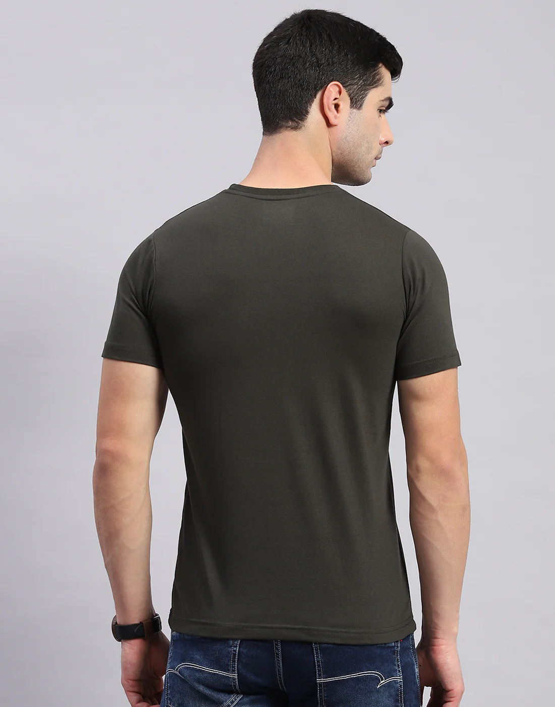 Men Olive & Yellow Solid Round Neck Half Sleeve T-Shirt - Image 6