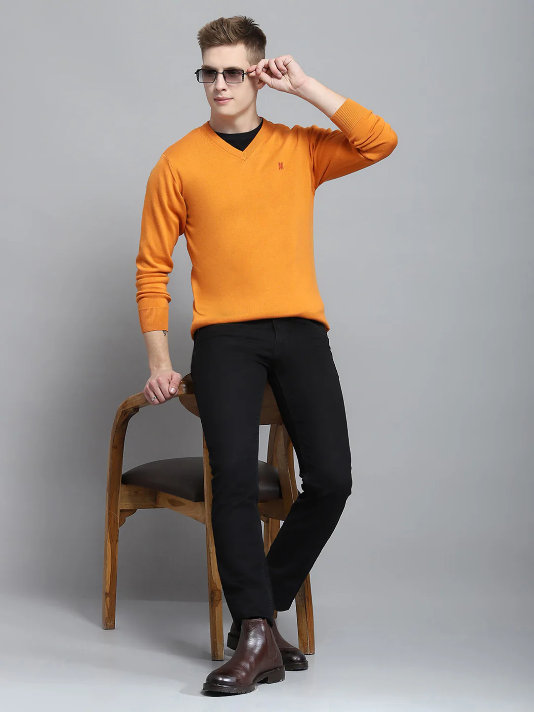 Men Orange Solid V Neck Full Sleeve Pullover - Image 2