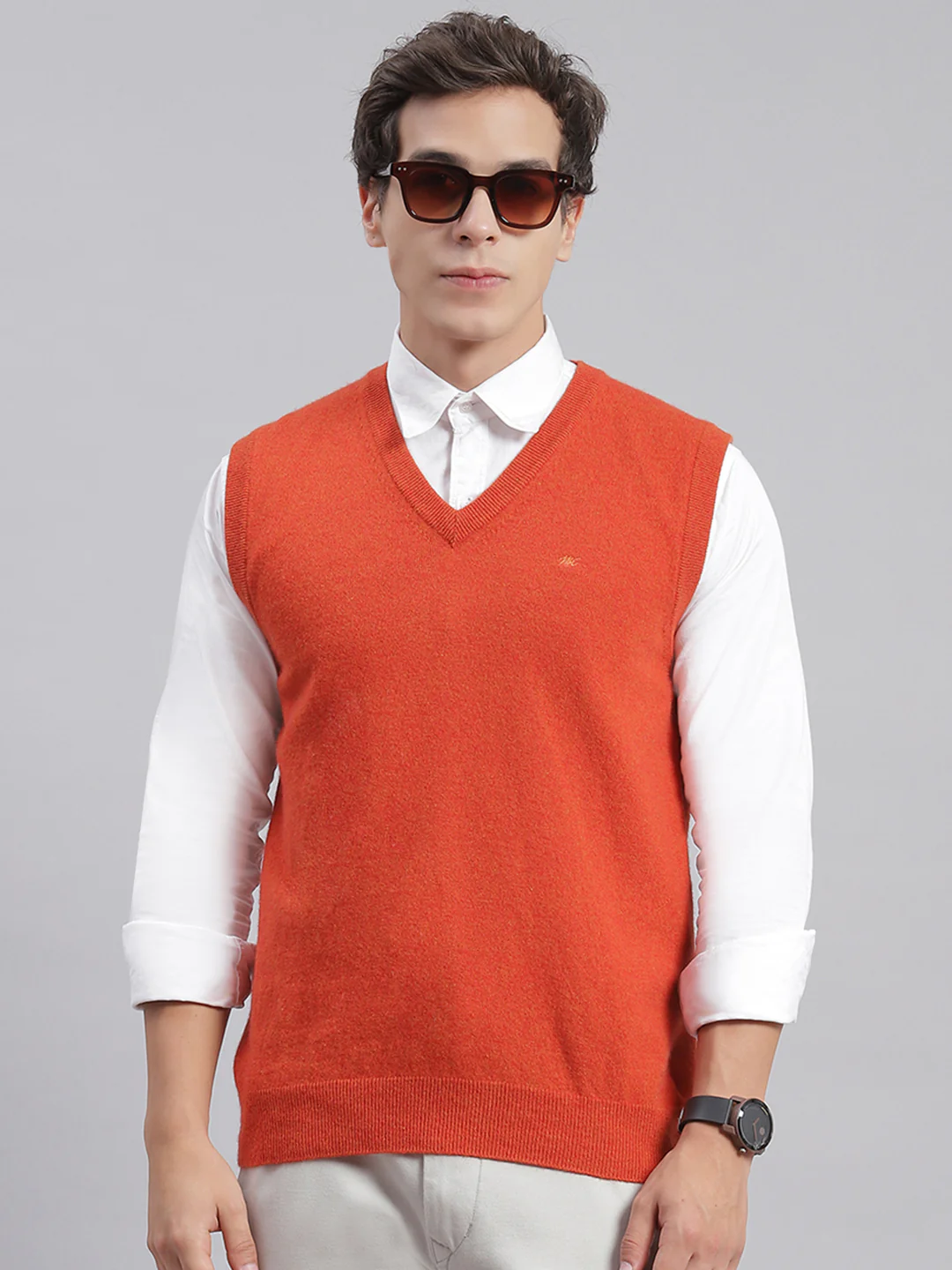 Men Orange Solid V Neck Sleeveless Sweaters/Pullovers - Image 2