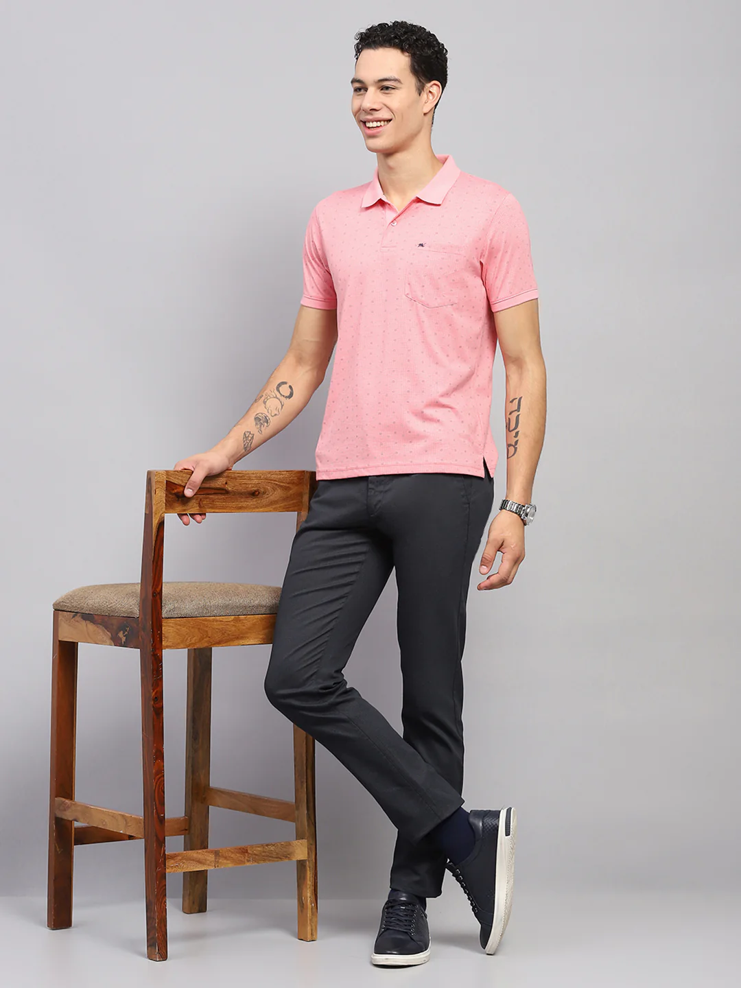 Men Pink Printed Collar Half Sleeve T-Shirt - Image 2
