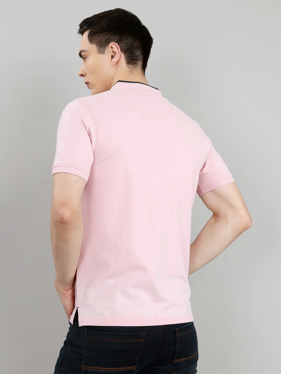 Men Pink Solid Henley Neck Half Sleeve T-Shirt - Image 5