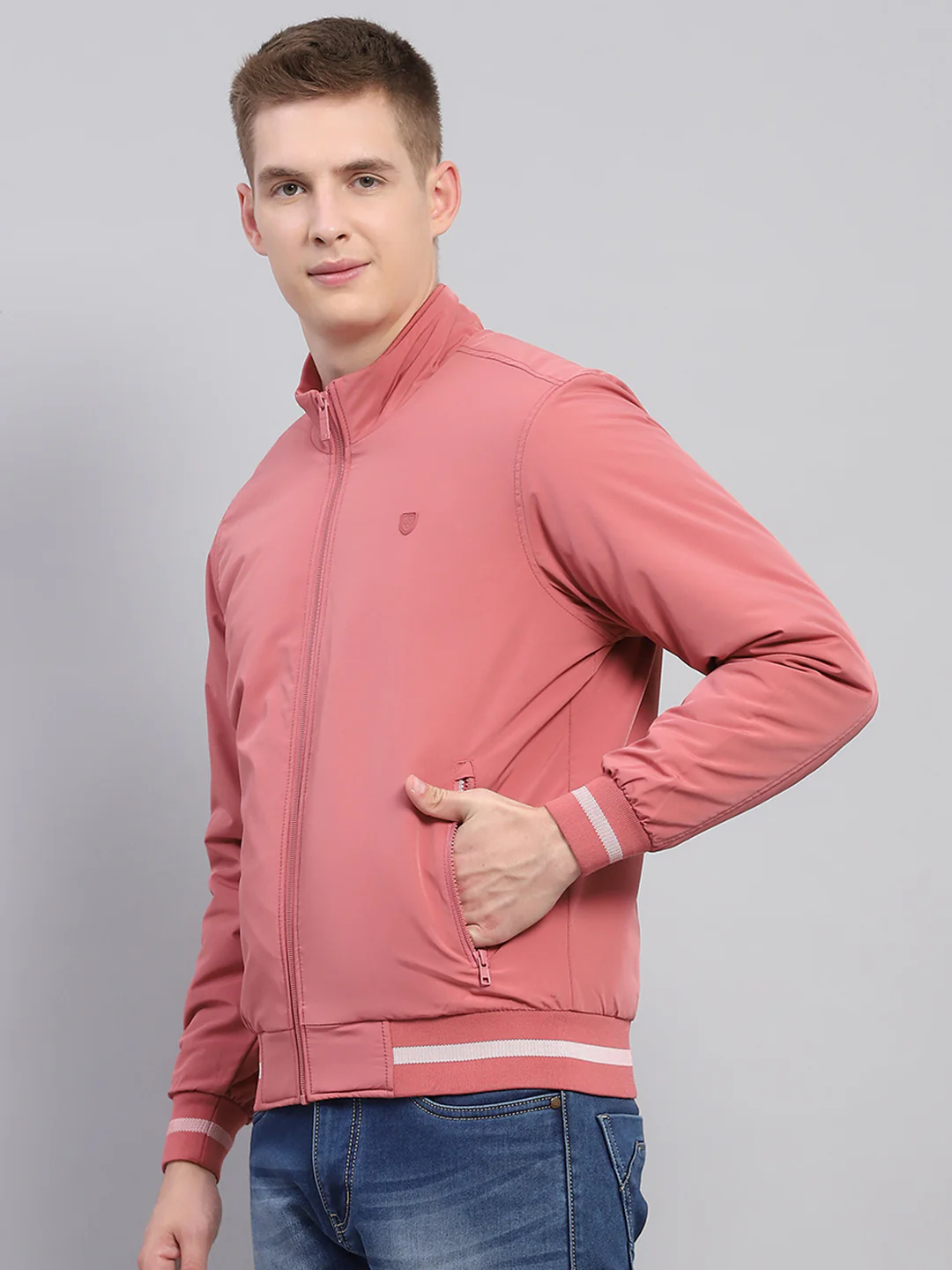 Men Pink Solid Mock Neck Full Sleeve Jacket - Image 3