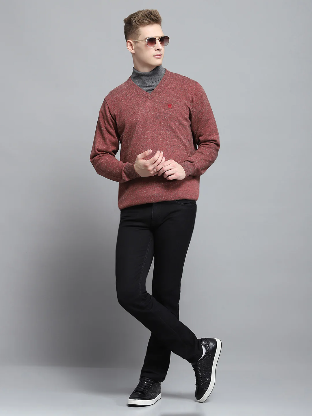 Men Pink Solid V Neck Full Sleeve Pullover - Image 2