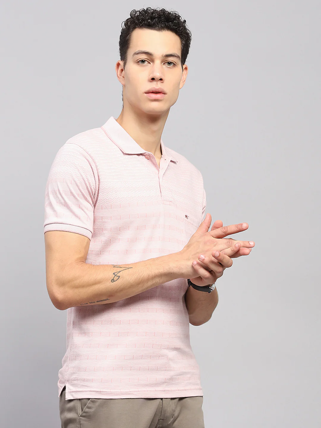 Men Pink Stripe Collar Half Sleeve T-Shirt - Image 4