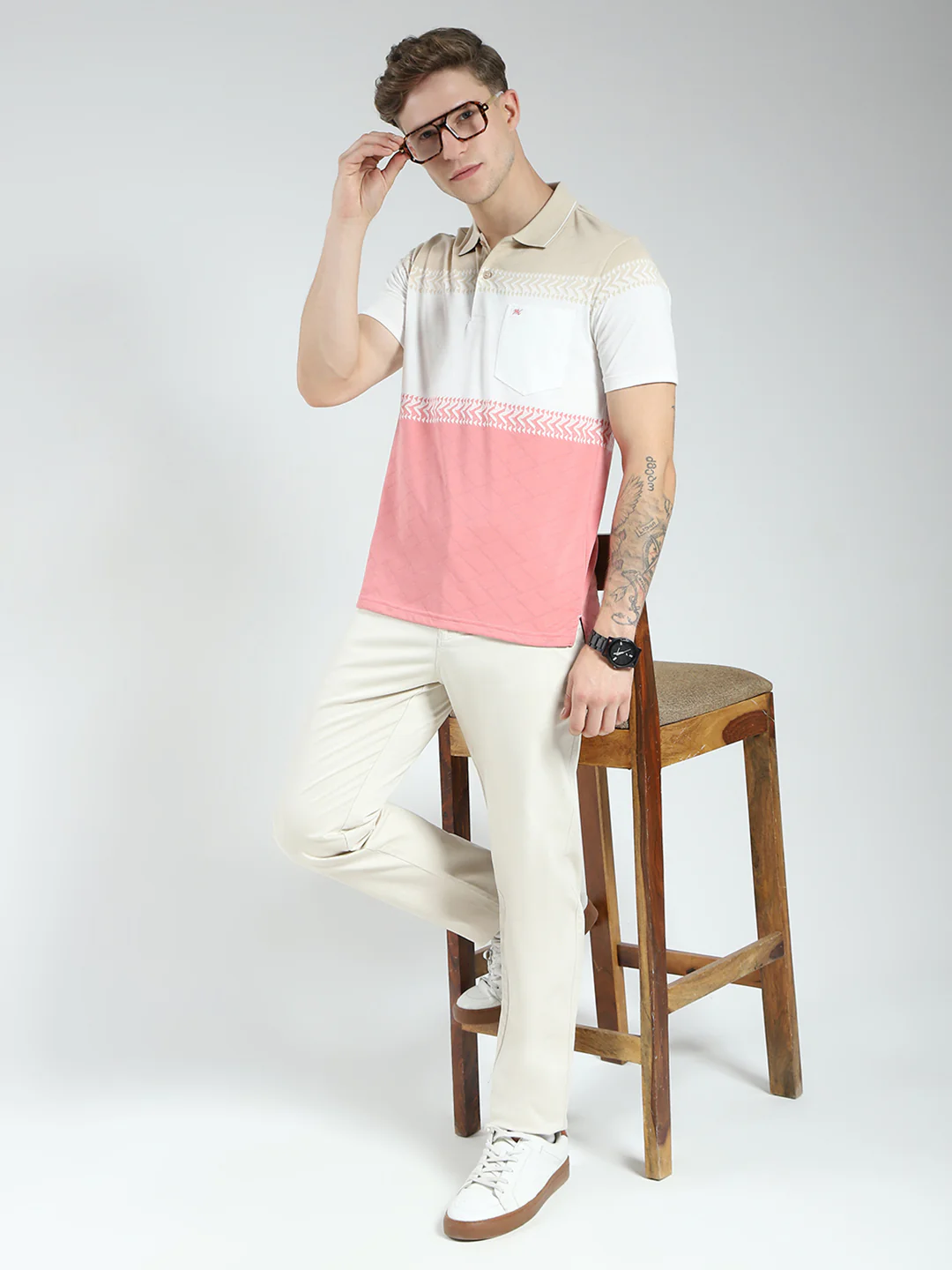Men Pink Stripe Collar Half Sleeve T-Shirt - Image 2