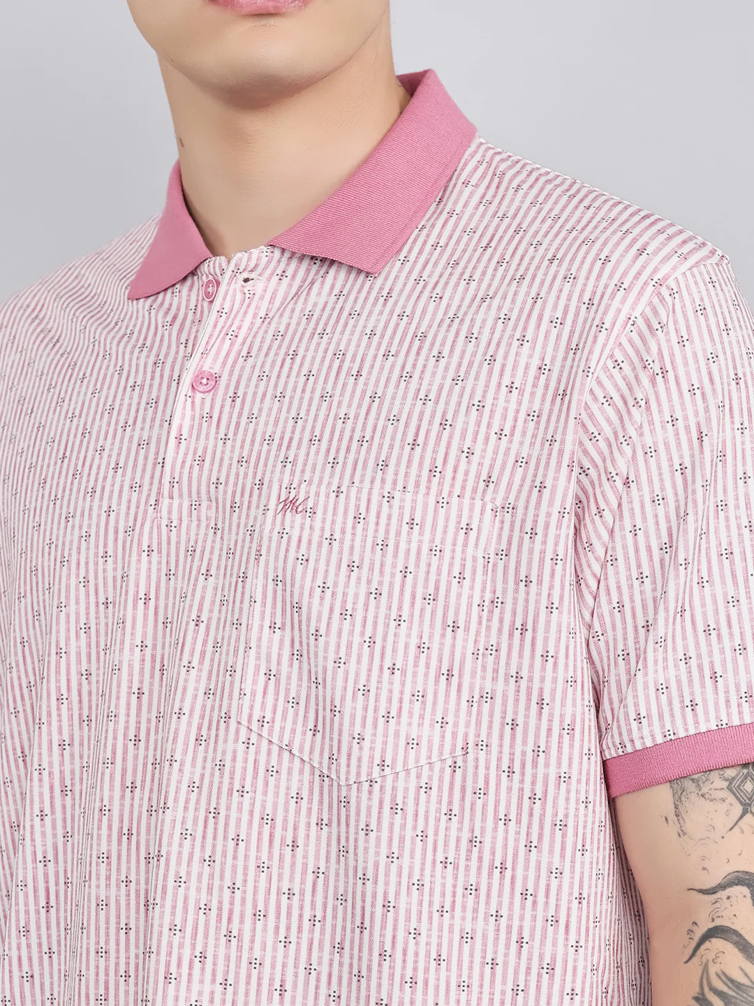 Men Pink Stripe Collar Half Sleeve T-Shirt - Image 5