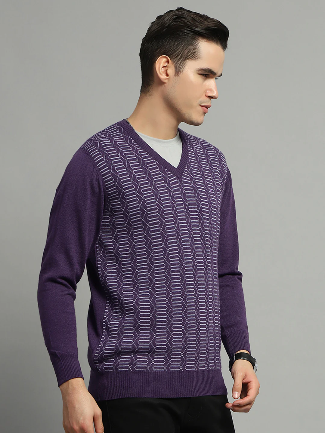 Luxuria Men Purple Self Design V Neck Full Sleeve Pullover - Image 4